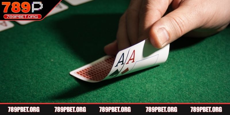 Bật mí bí kíp chơi poker cực hiệu quả cho các tân cược thủ
